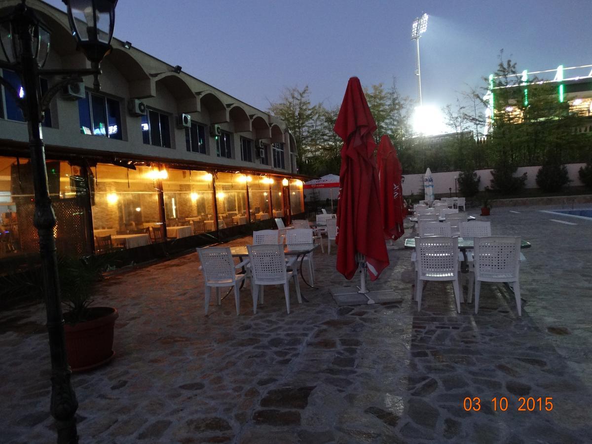 Hotel Mimoza Razgrad Exterior foto